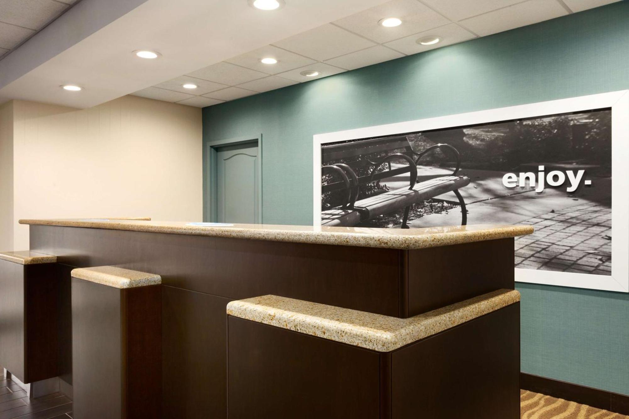 Hampton Inn Dover Ngoại thất bức ảnh